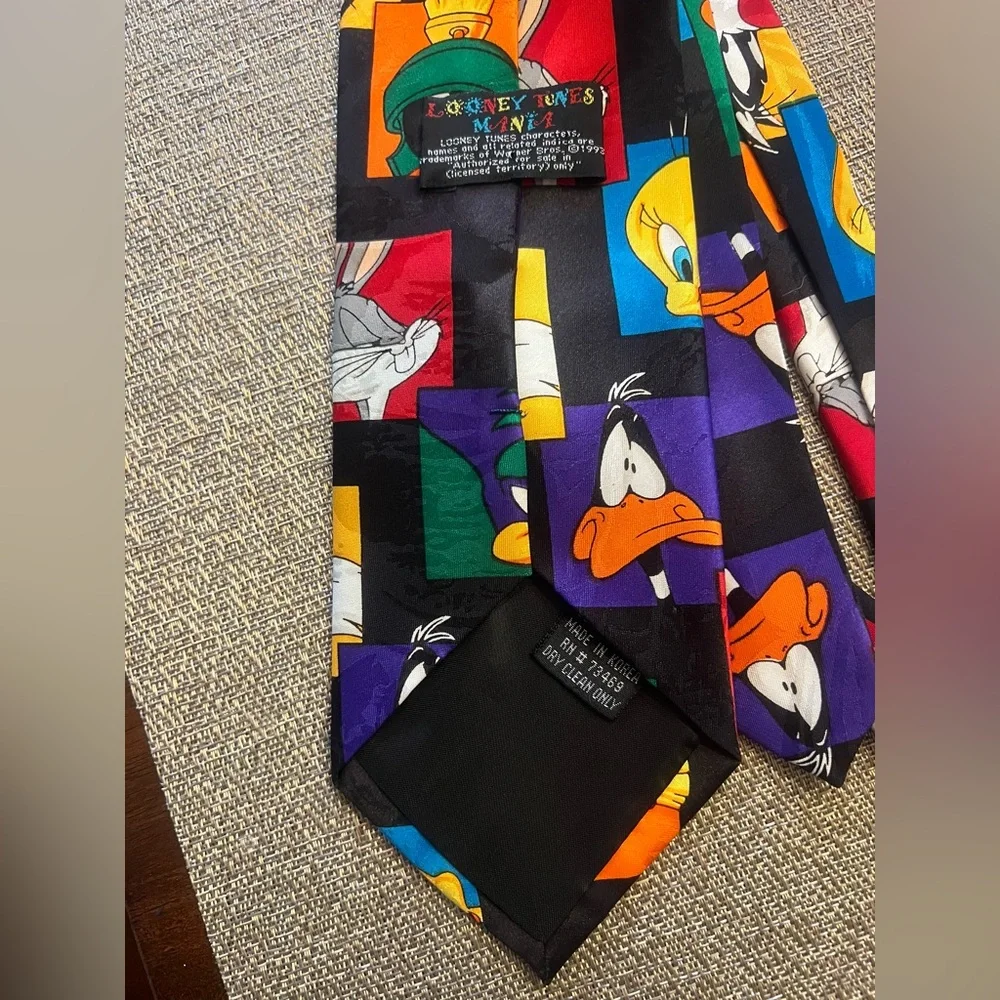 Looney Tunes Mania vintage looney